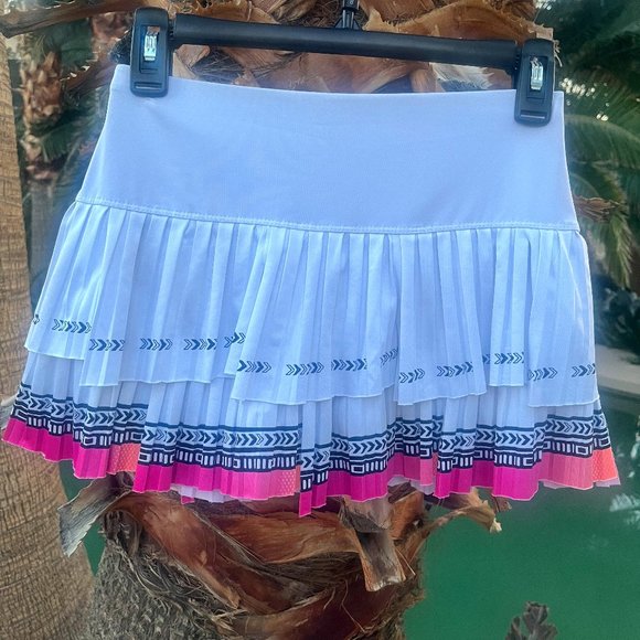 Flutter Cut Lucky in Love Skirt - Picture 1 of 4